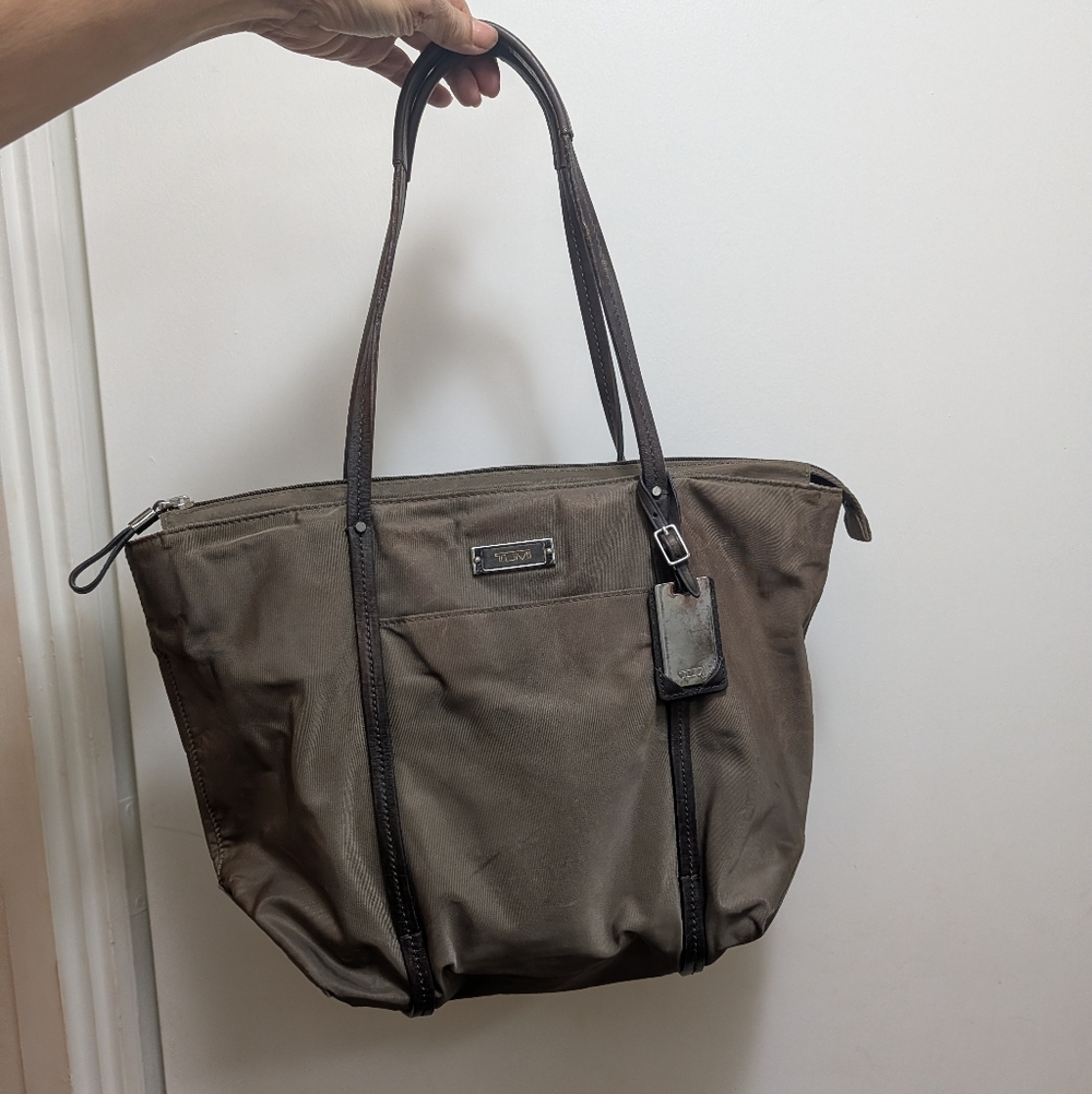 Tumi Voyageur Q Tote in a brown or smoky quartz color Nylon Bag
